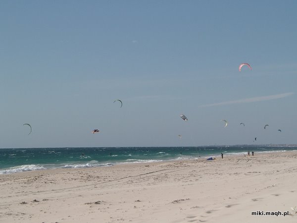 Kite surfers at Floreat Beach