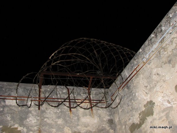 Excercise square fence