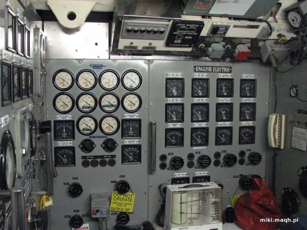HMAS Ovens submarine