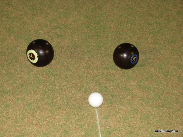 Lawn bowls