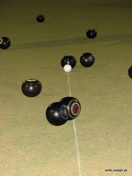 Lawn bowls