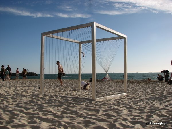 Sculpture by the sea - part I