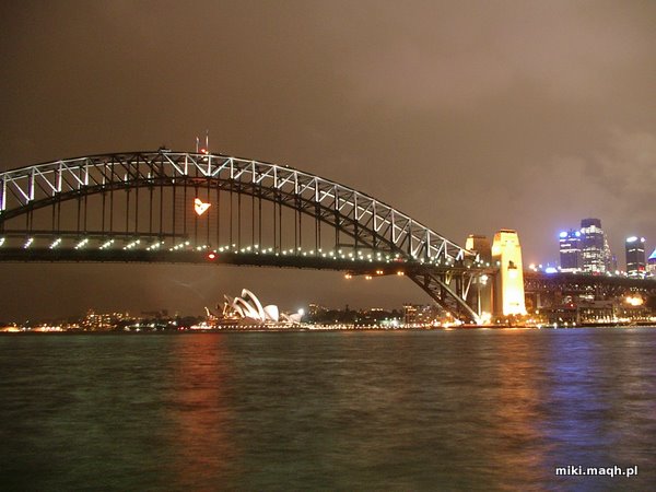 Sydney at night