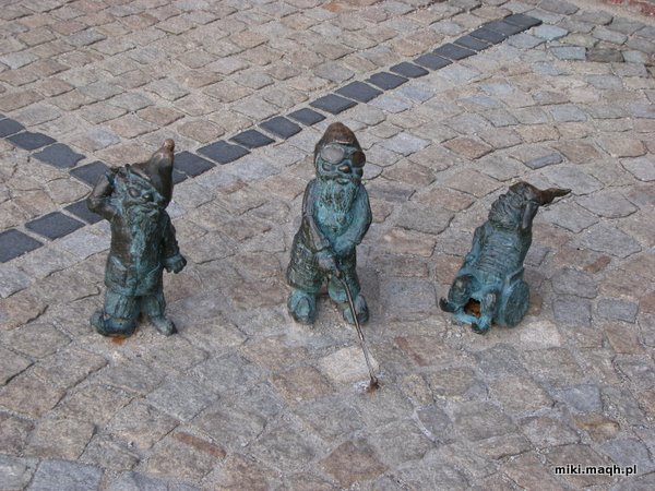 Wrocławskie krasnale - W-skers, Ślepak i Głuchak Wrocławskie krasnale - W-skers, Ślepak i Głuchak