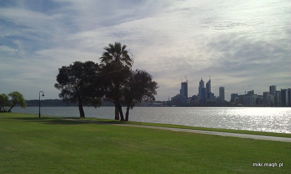 Jesienna przejażdzka rowerem wokół Perth Jesienna przejażdzka rowerem wokół Perth