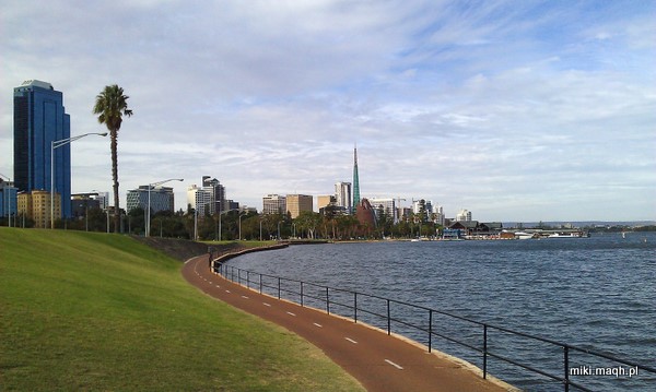 Jesienna przejażdzka rowerem wokół Perth Jesienna przejażdzka rowerem wokół Perth